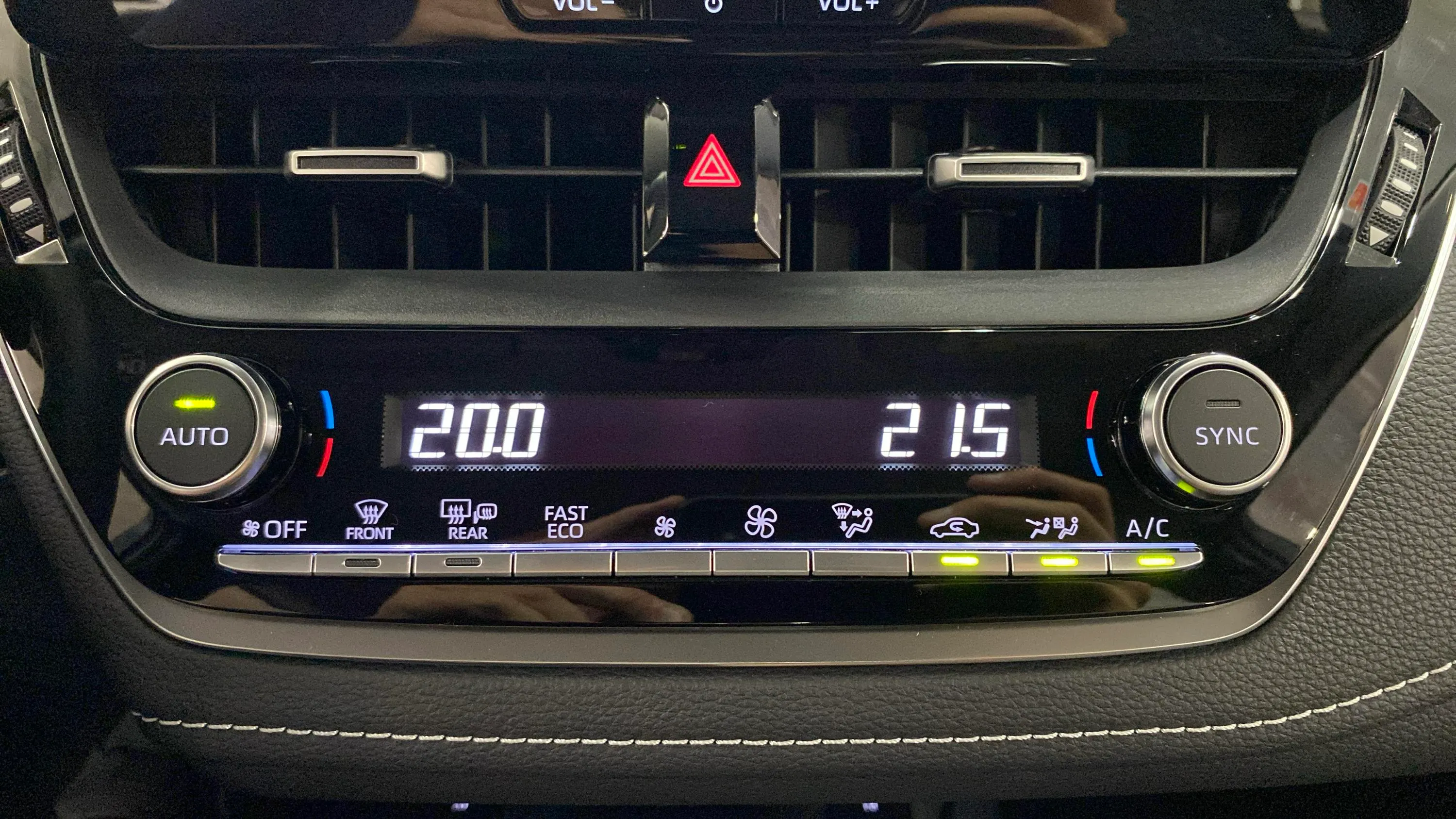 Toyota Corolla 140H Eco - foto 24