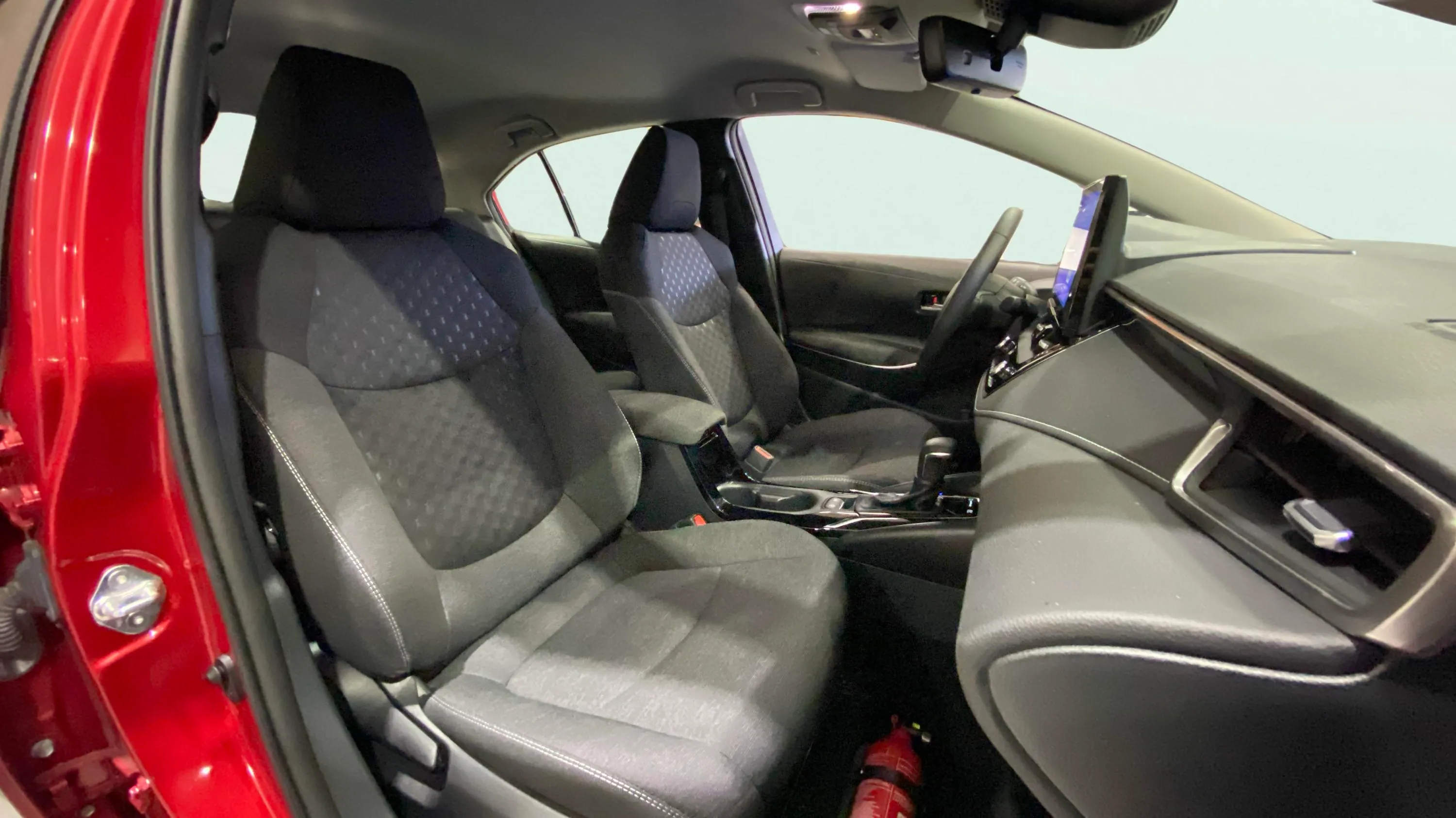 Toyota Corolla 140H Eco - foto 11