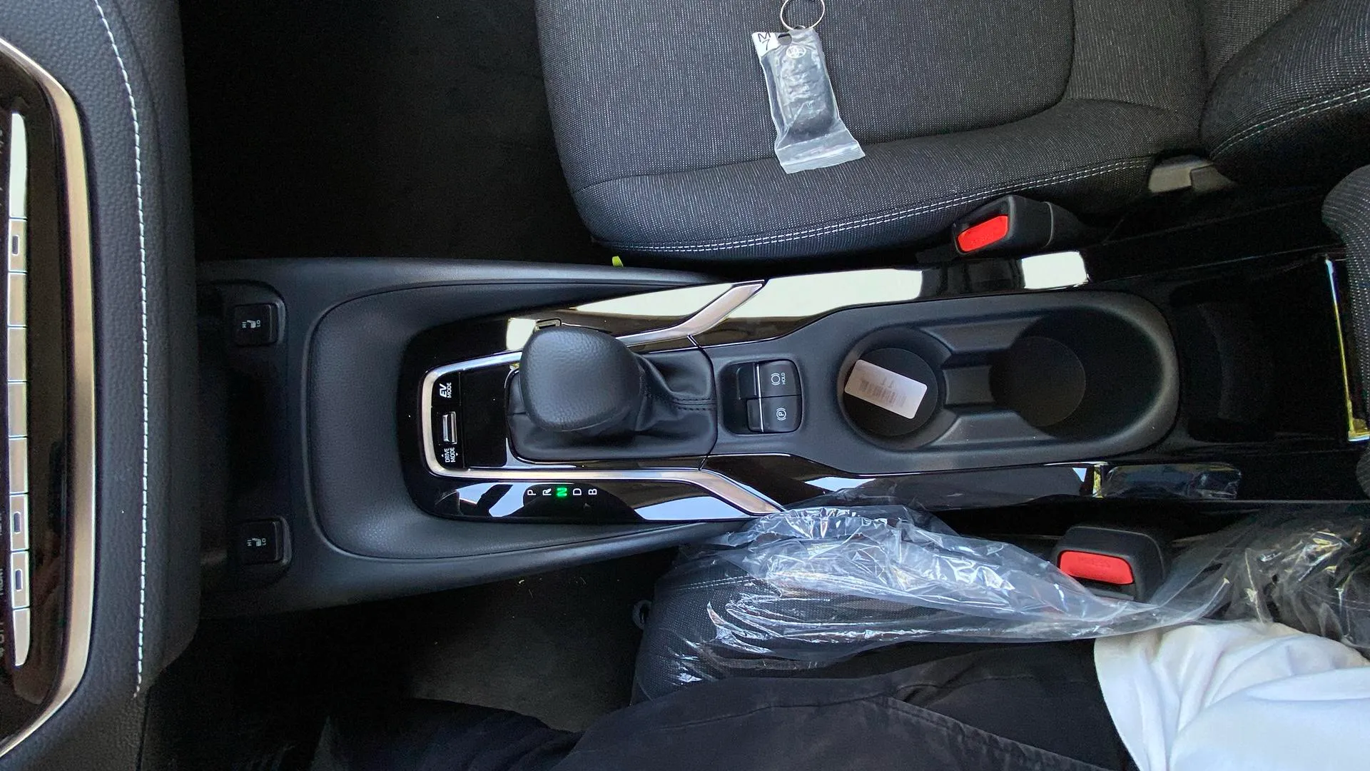 Toyota Corolla 140H Eco - foto 14