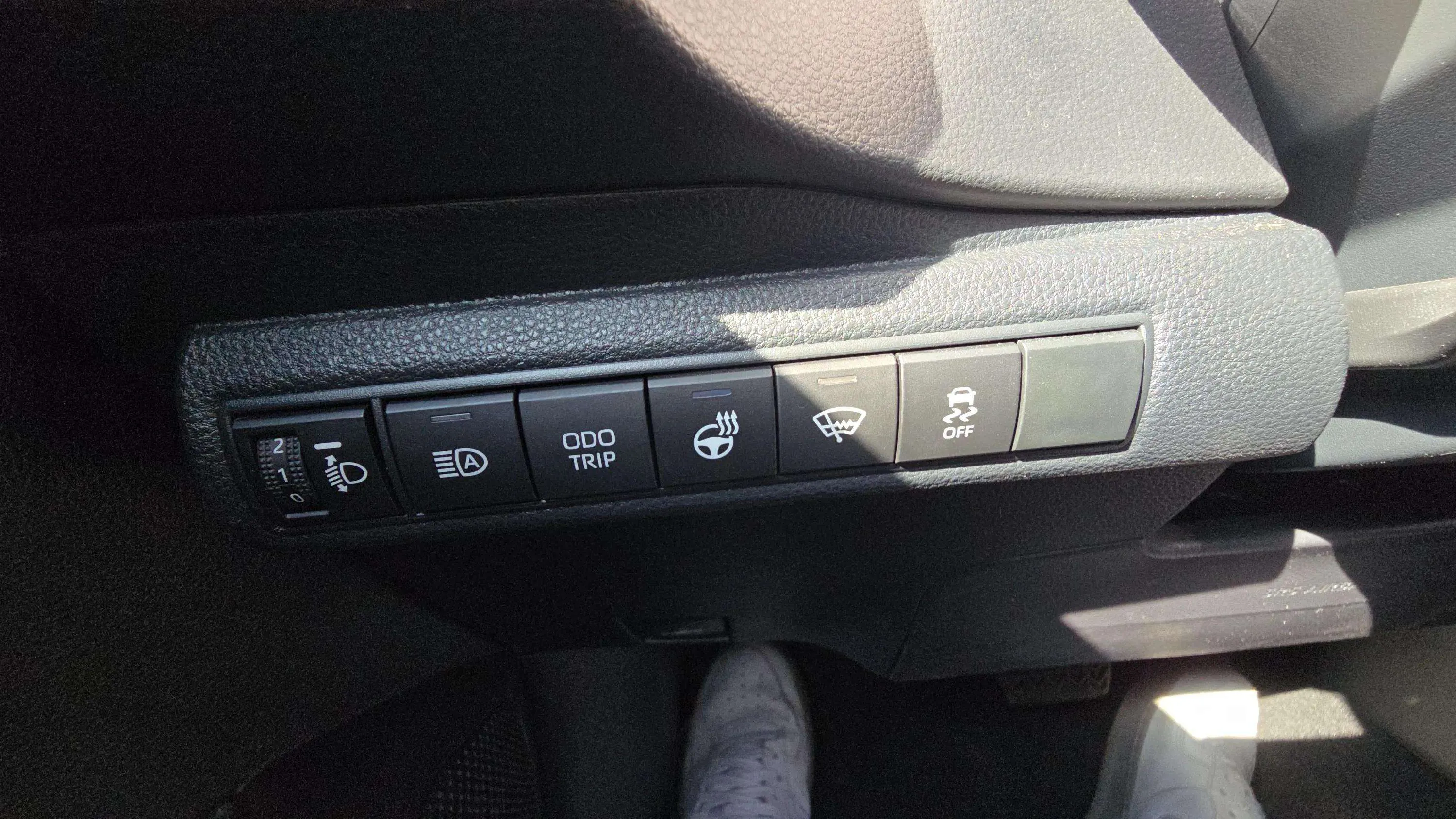 Toyota Corolla 140H Eco - foto 24