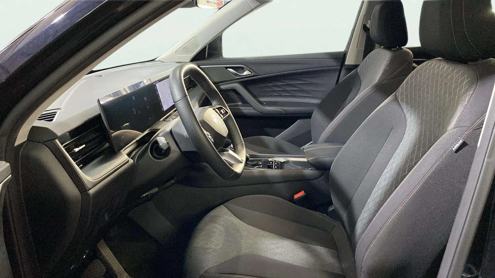 MG HS 1.5T Comfort DCT - foto 7