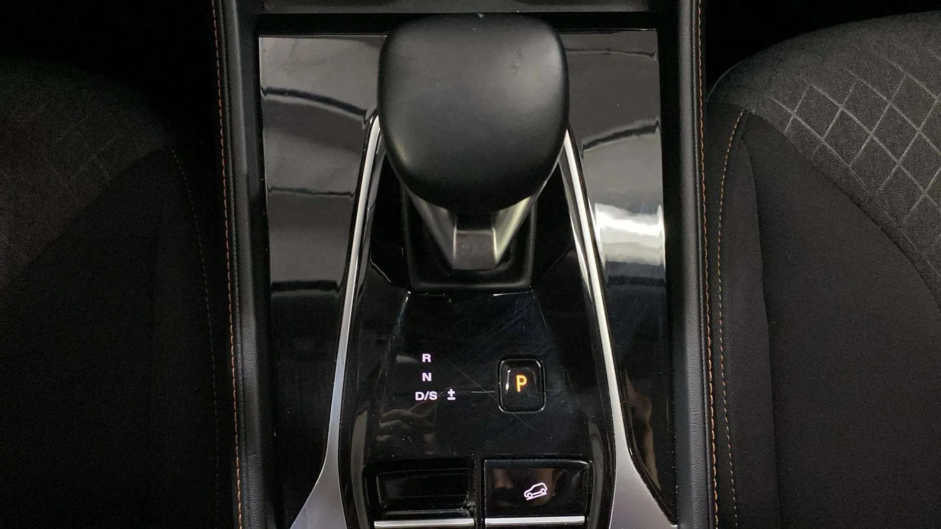MG HS 1.5T Comfort DCT - foto 14