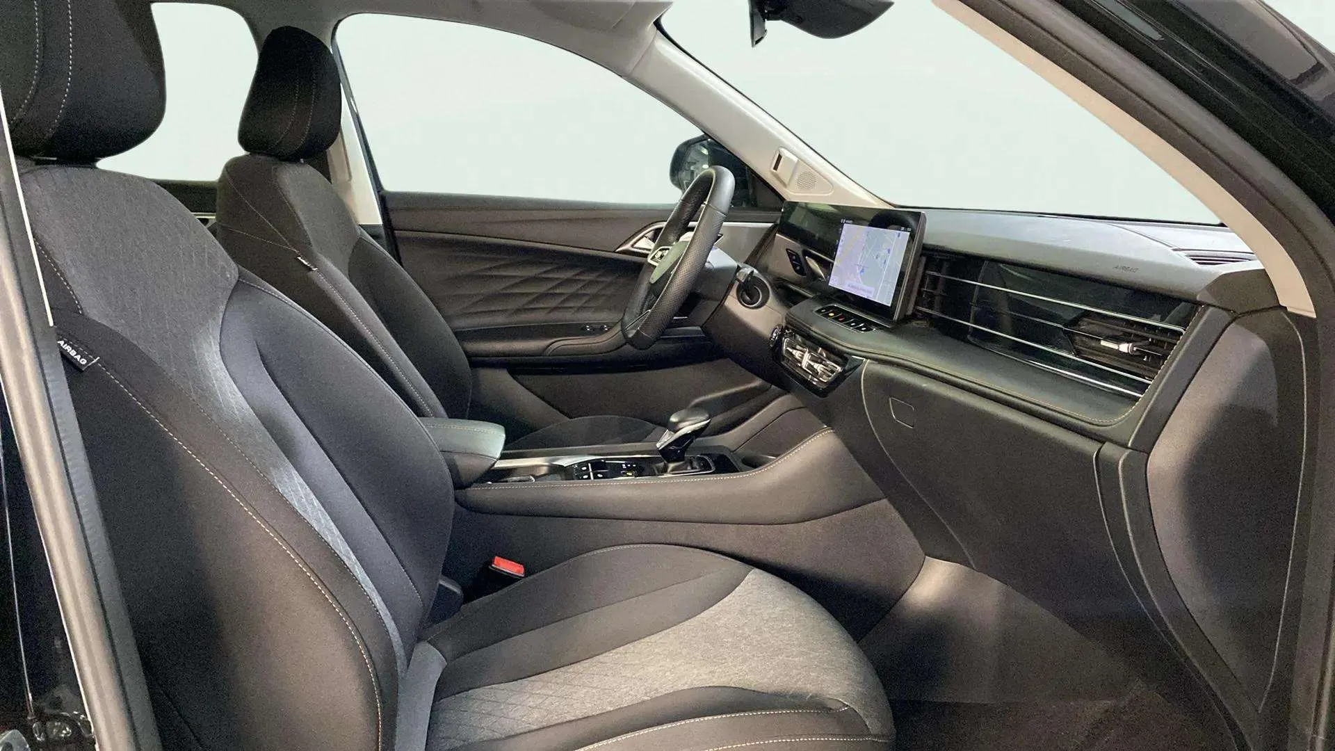 MG HS 1.5T Comfort DCT - foto 9