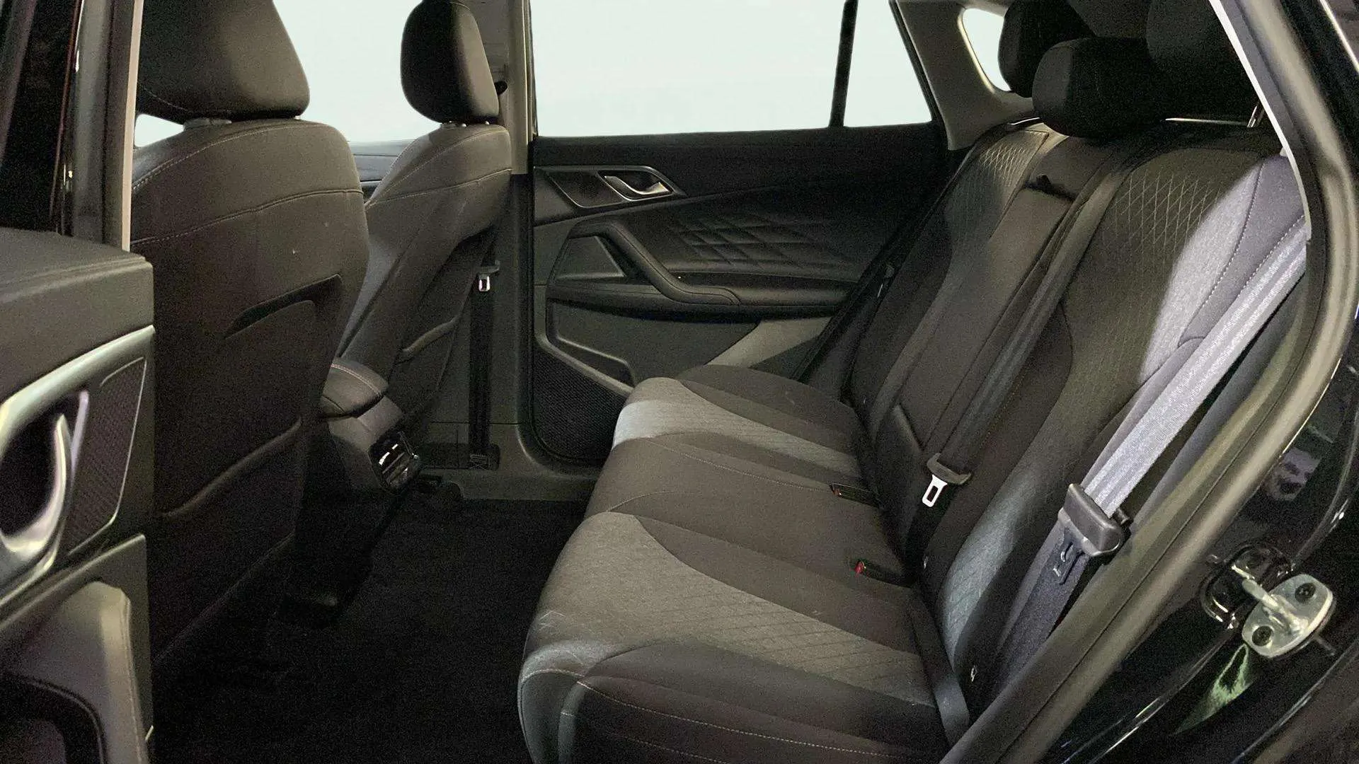 MG HS 1.5T Comfort DCT - foto 8