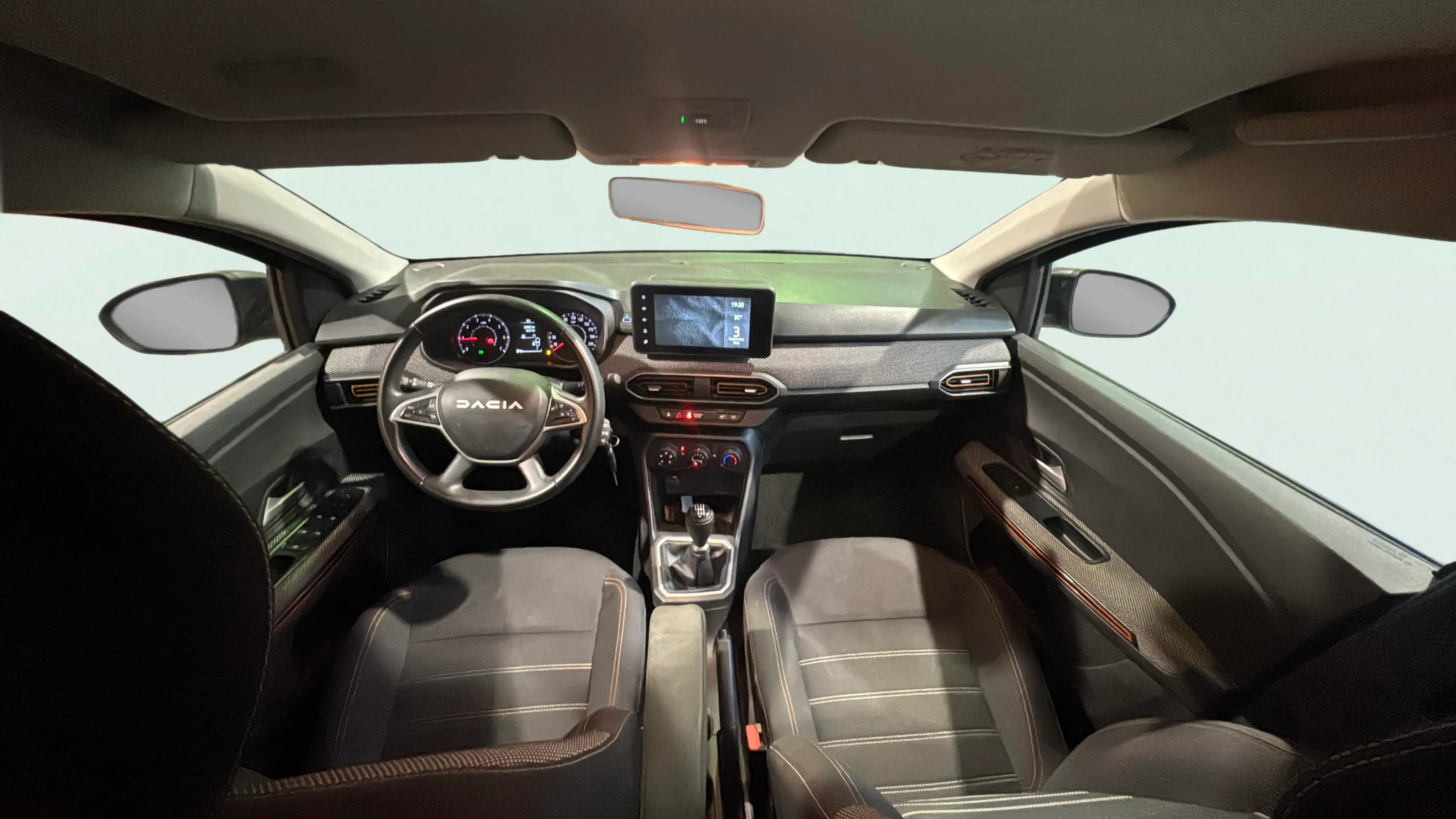 Dacia Sandero Essential TCe - foto 11