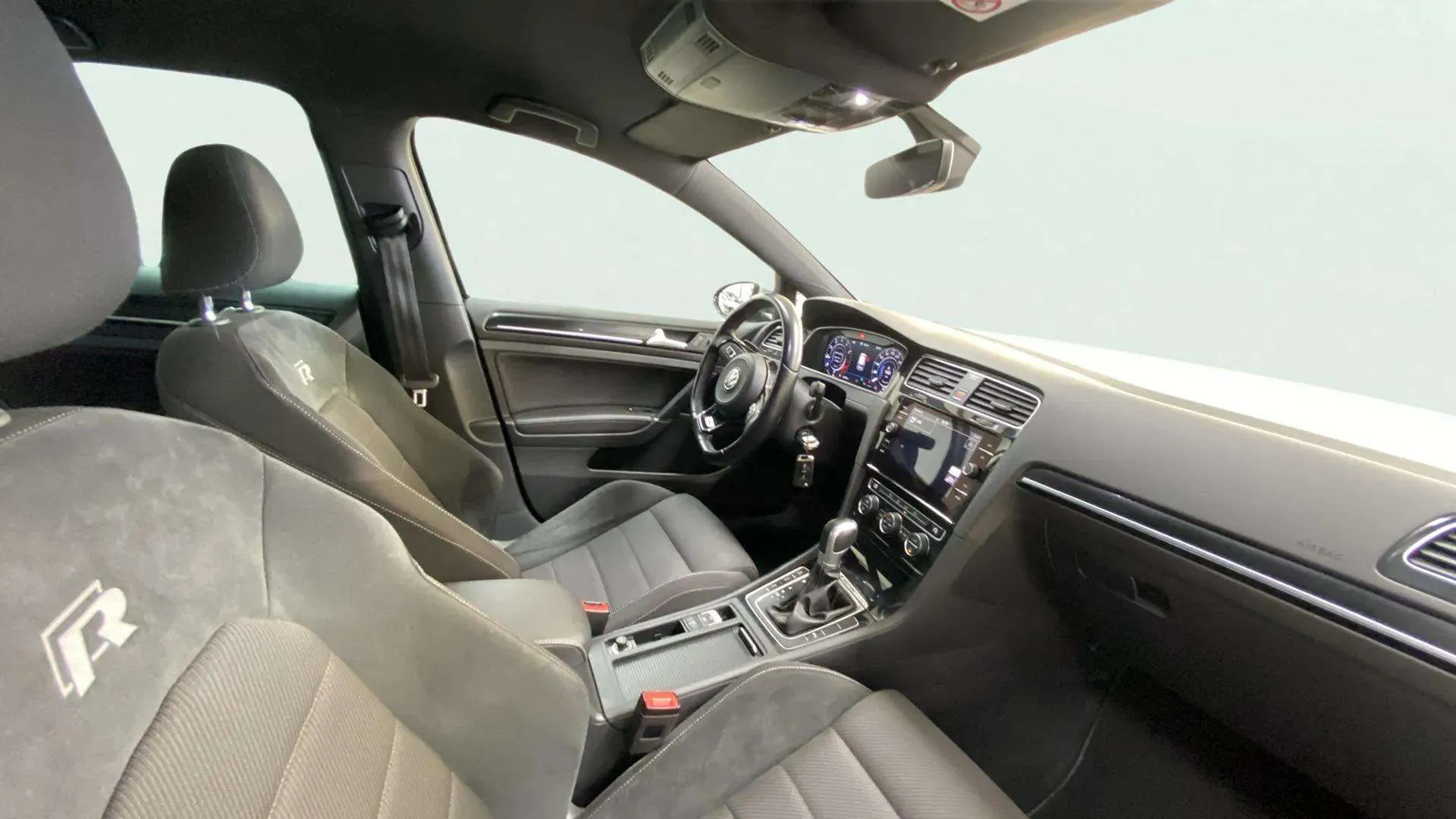 Volkswagen Golf R 2.0 TSI 4Motion DSG - foto 17