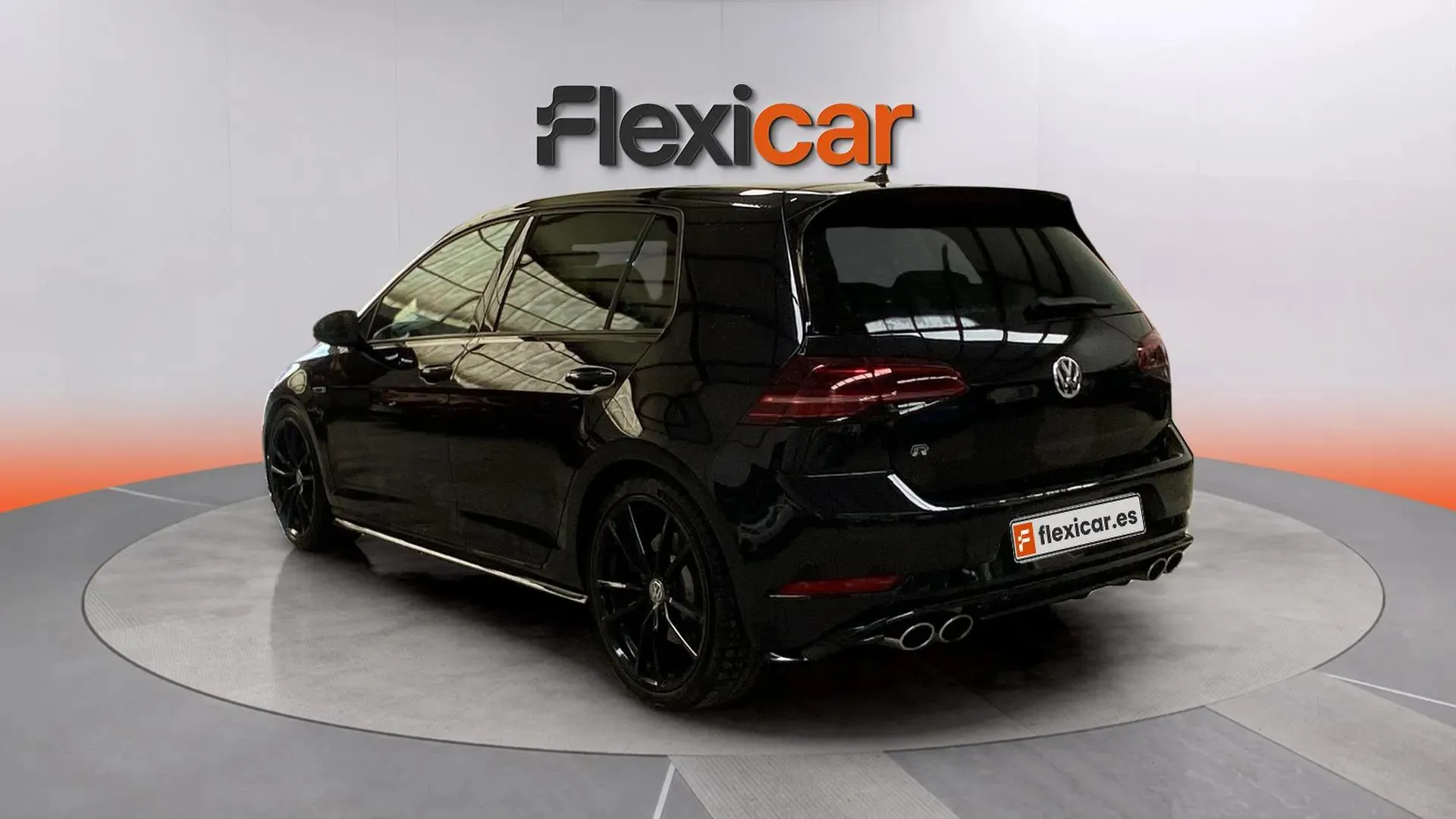 Volkswagen Golf R 2.0 TSI 4Motion DSG - foto 5