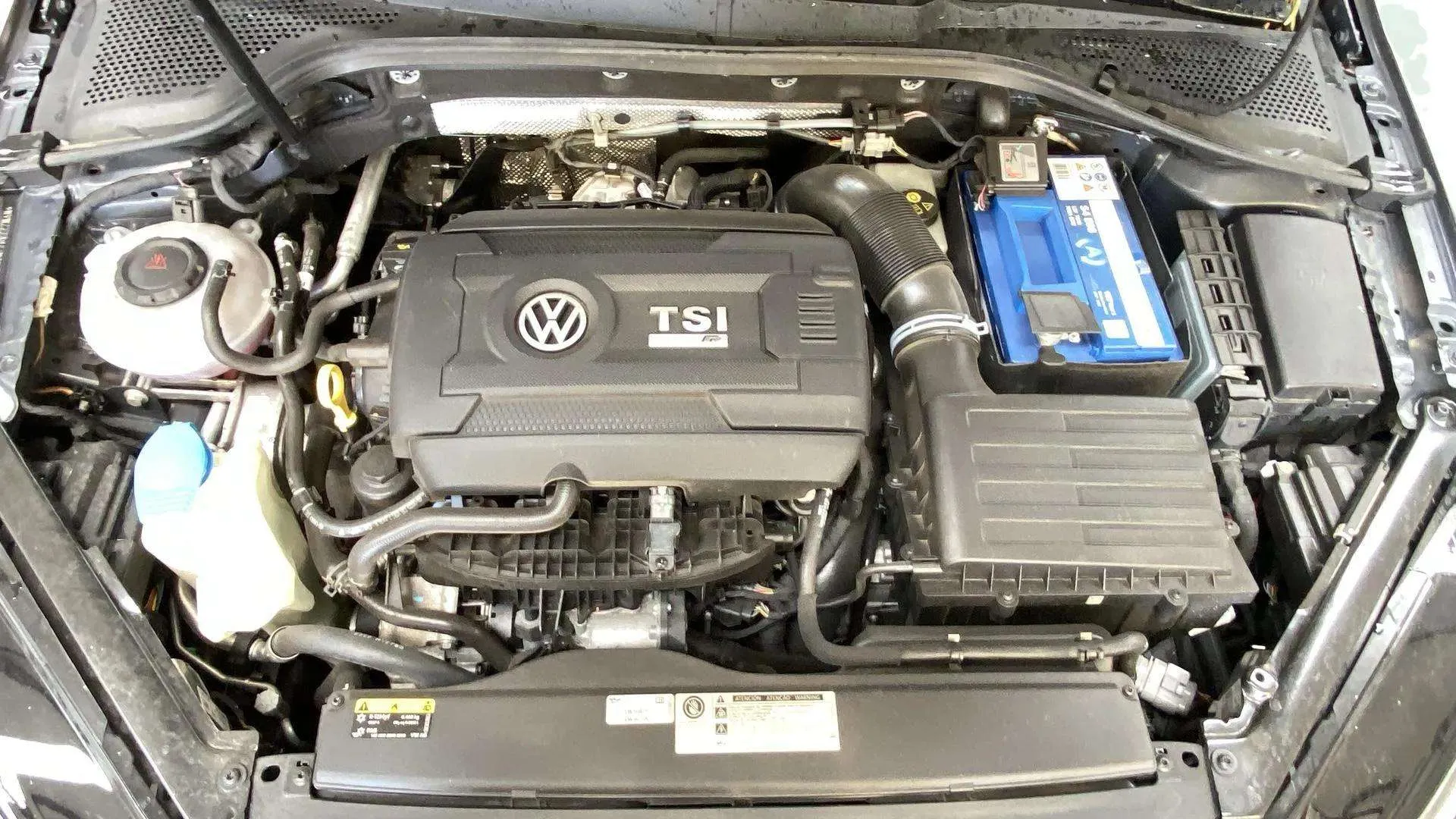 Volkswagen Golf R 2.0 TSI 4Motion DSG - foto 39