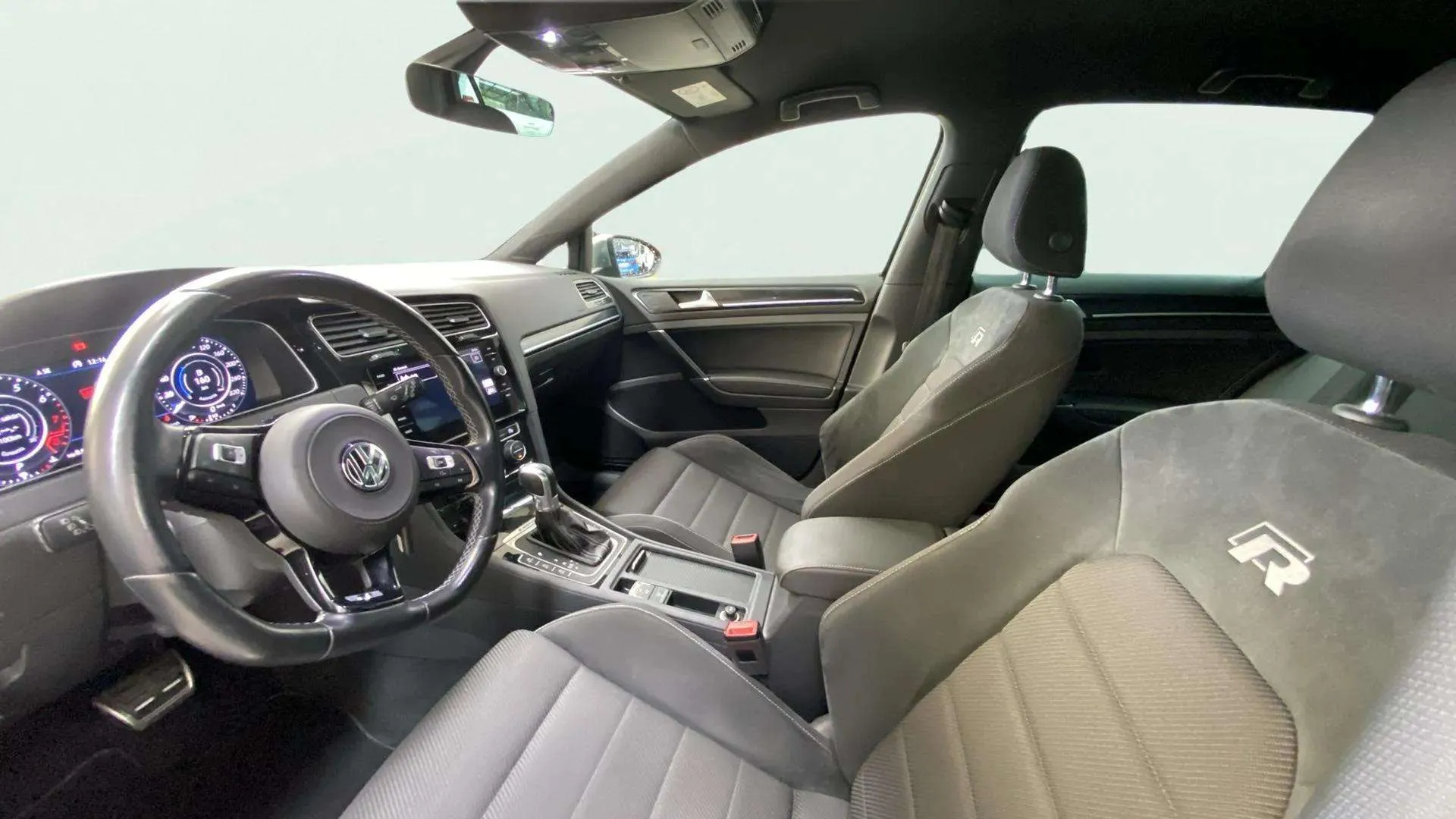 Volkswagen Golf R 2.0 TSI 4Motion DSG - foto 14