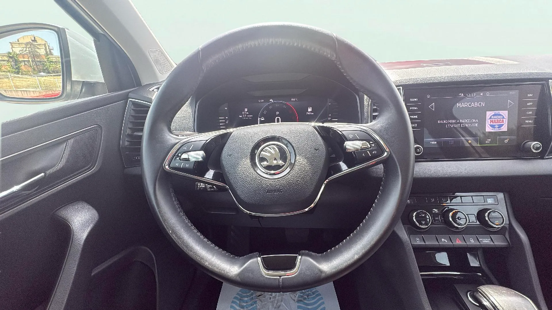 Škoda Karoq 2.0 TDI DSG 4x4 Ambition - foto 12