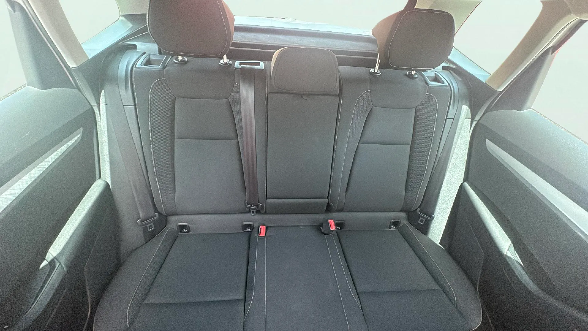 Škoda Karoq 2.0 TDI DSG 4x4 Ambition - foto 17