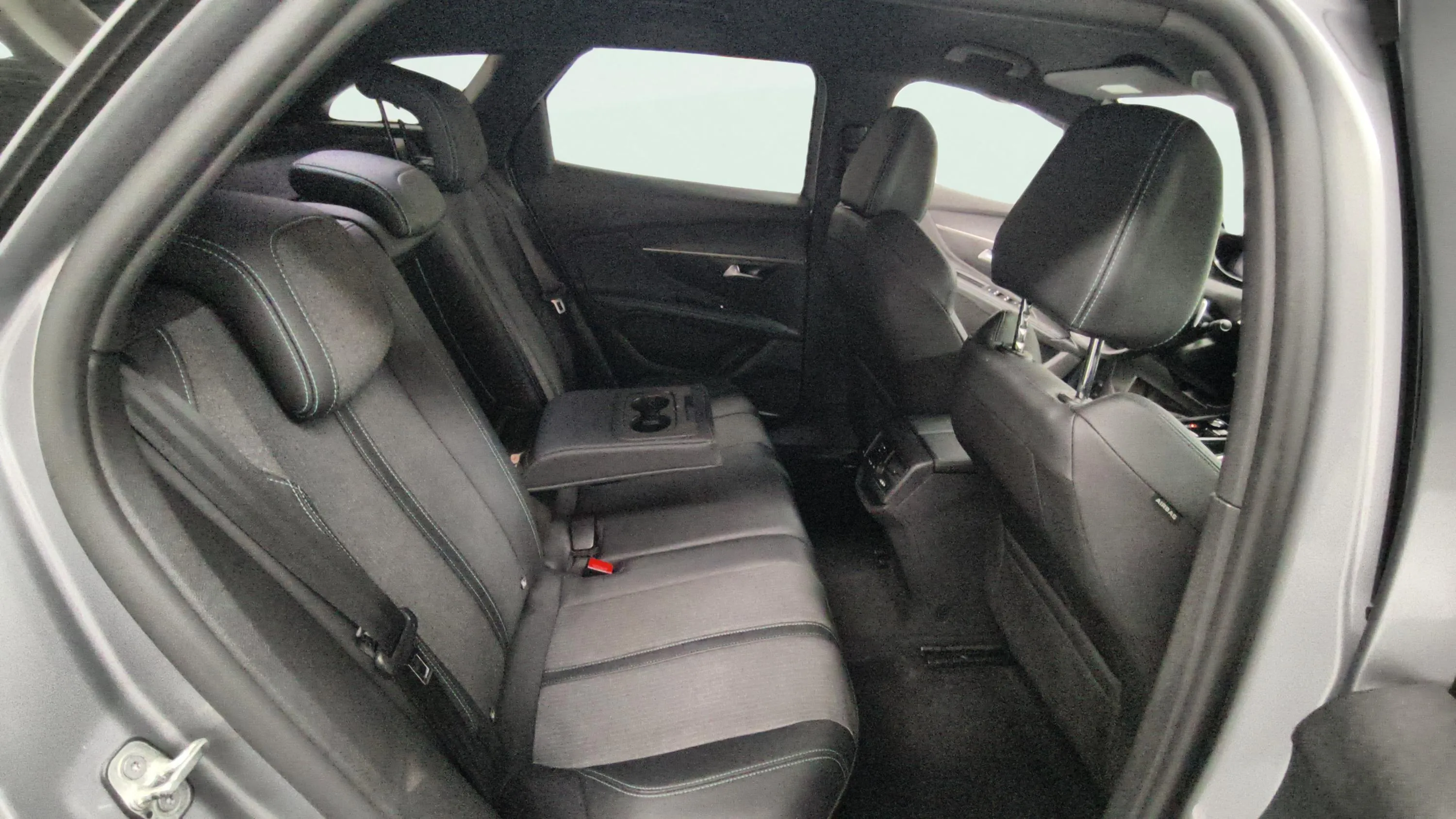 Peugeot 3008 1.2 Allure Pack eDCS6 - foto 13
