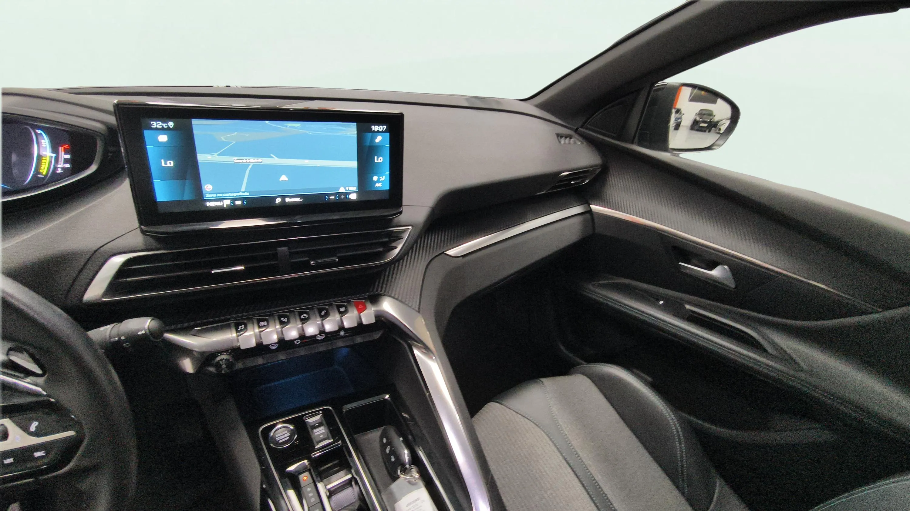 Peugeot 3008 1.2 Allure Pack eDCS6 - foto 9