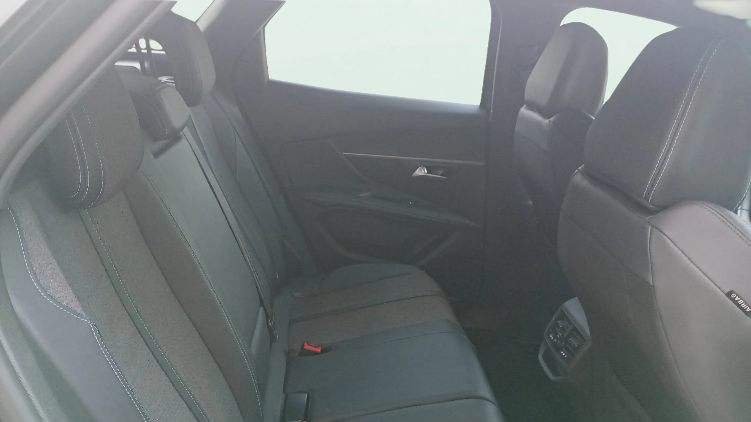 Peugeot 3008 1.2 Allure eDCS6 - foto 14