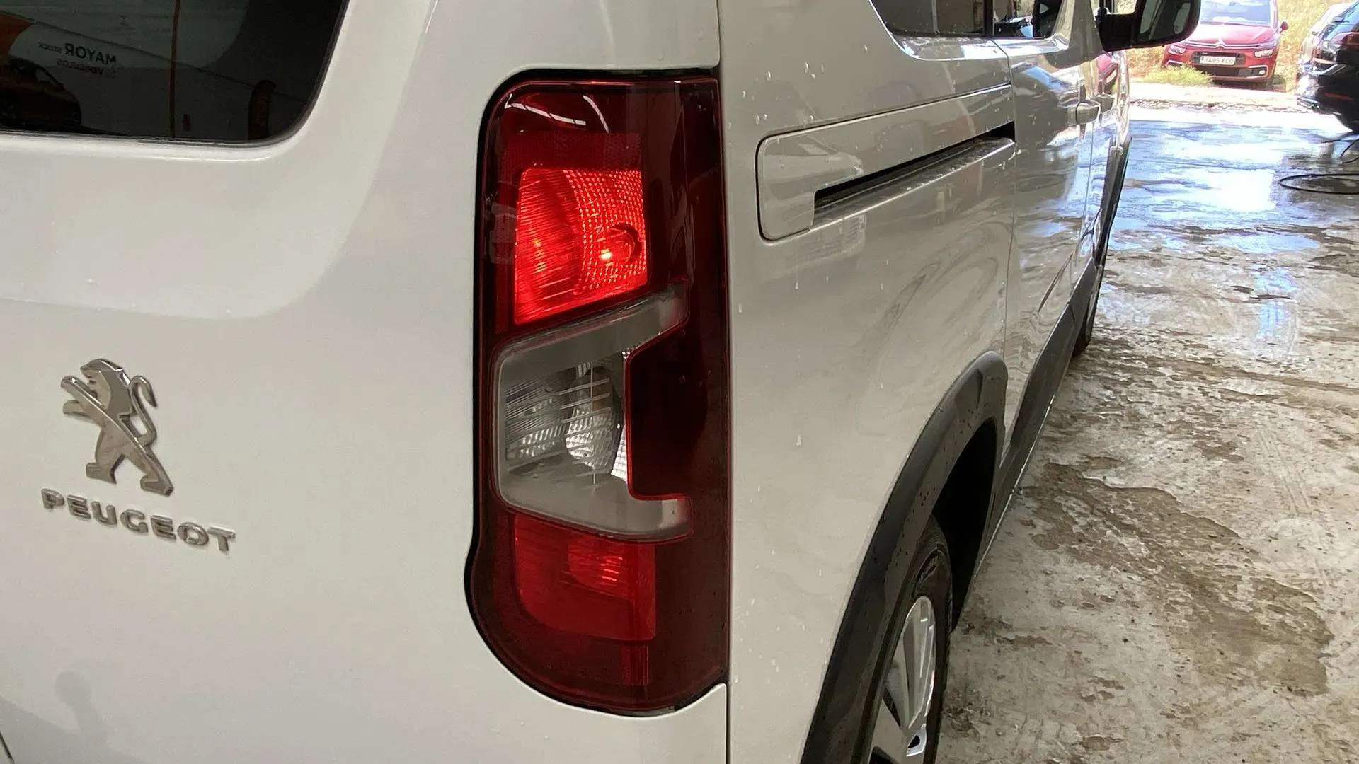 Peugeot Rifter Access Standard BlueHDi - foto 28