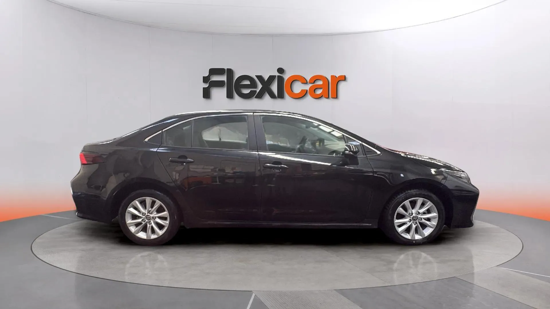 Toyota Corolla 140H Eco - foto 8