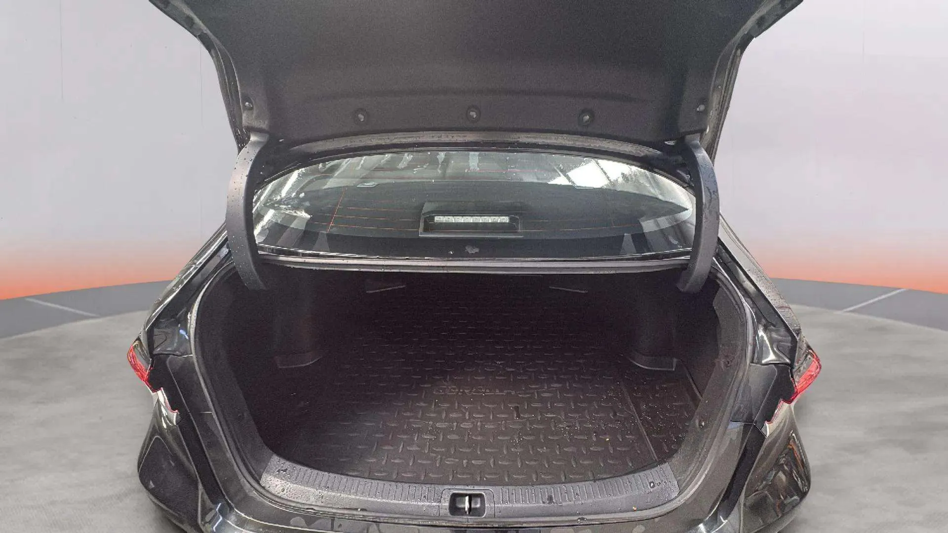 Toyota Corolla 140H Eco - foto 9