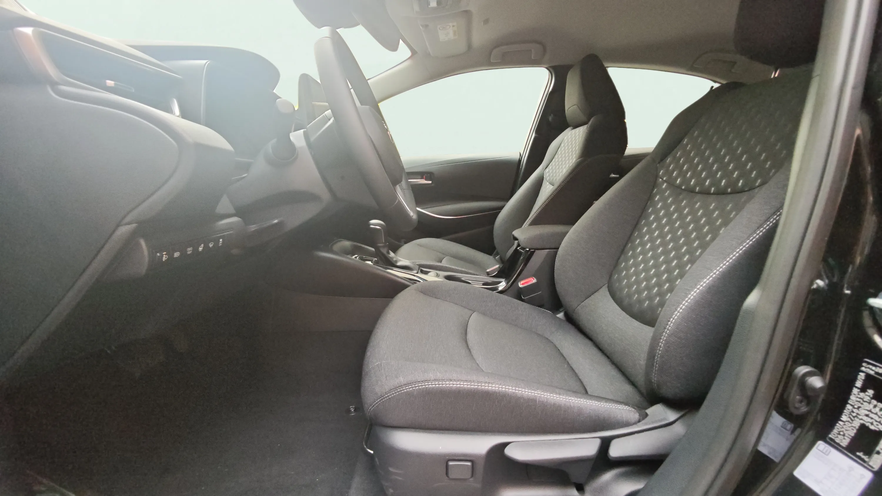 Toyota Corolla 140H Eco - foto 7