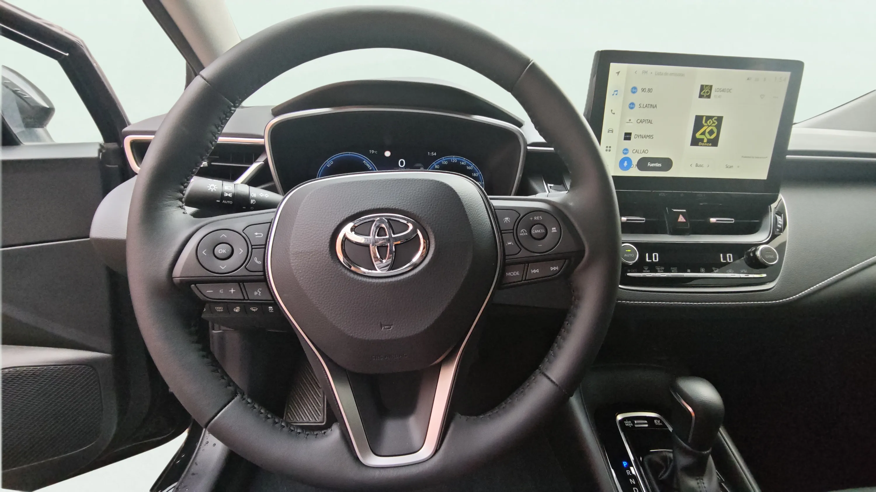 Toyota Corolla 140H Eco - foto 8
