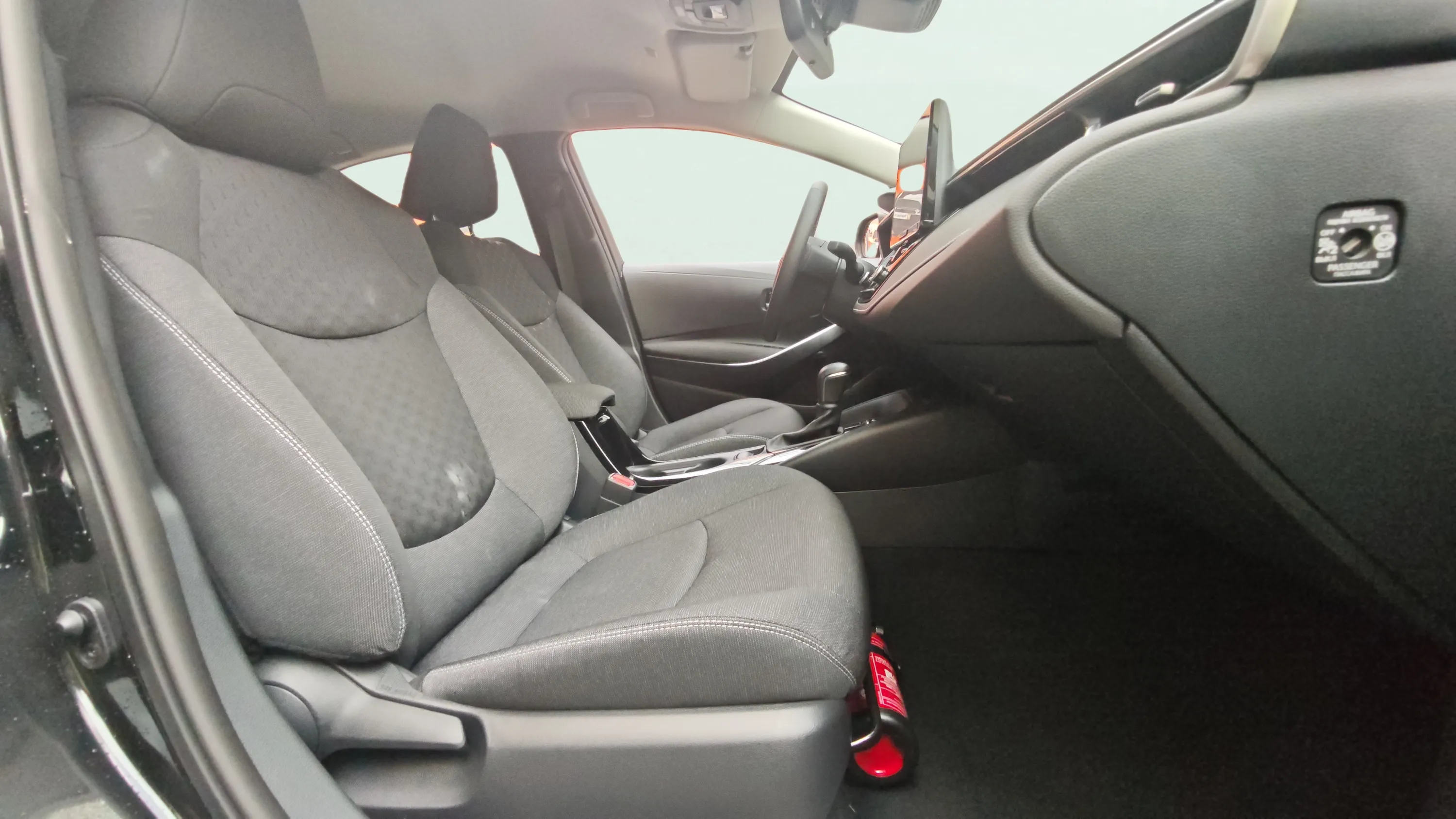 Toyota Corolla 140H Eco - foto 10