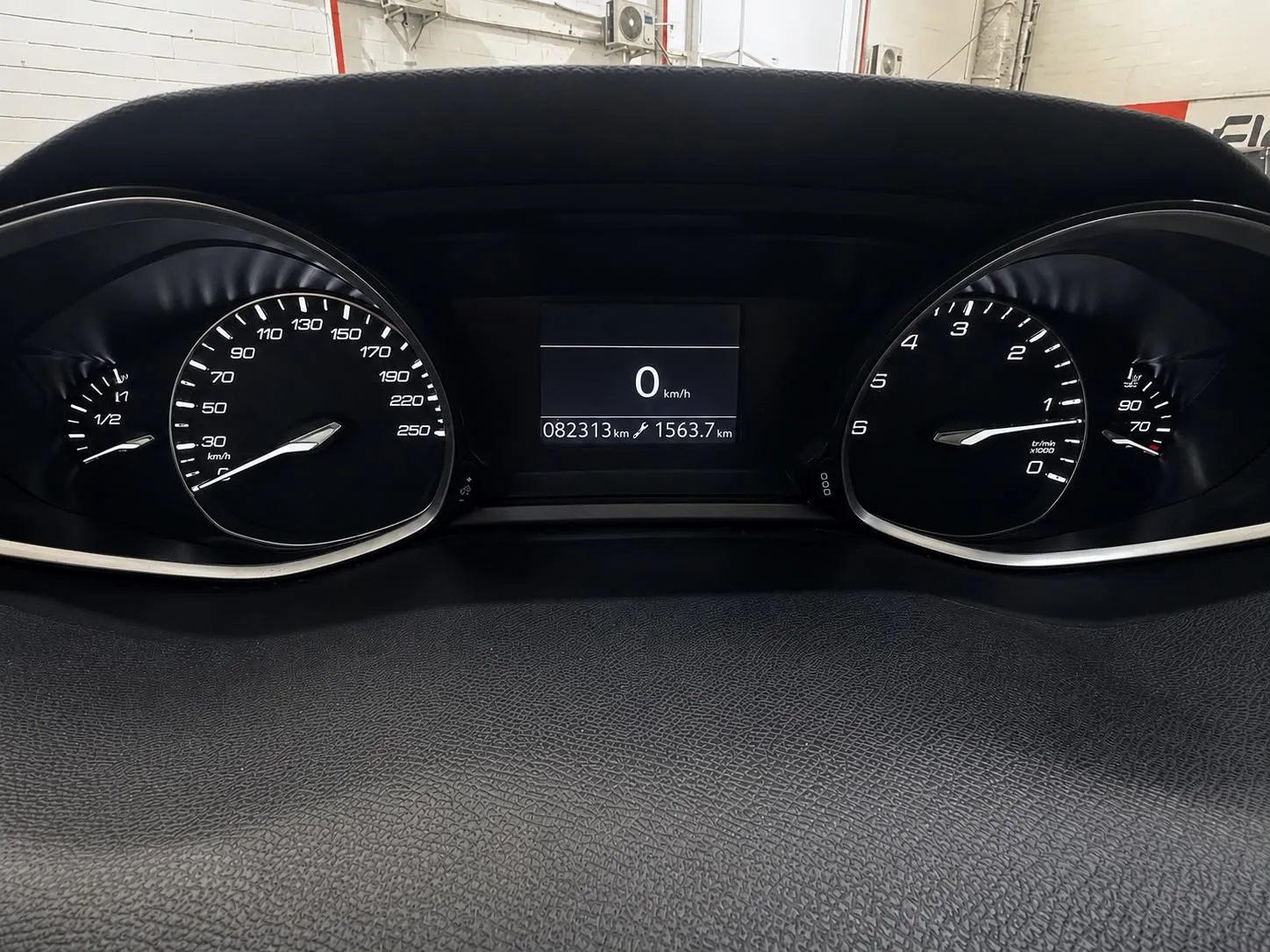 Peugeot 308 Access BlueHDi - foto 8