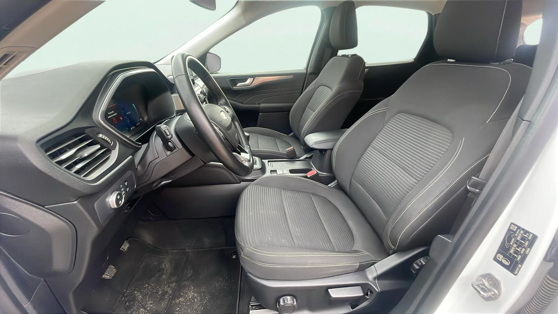 Ford Kuga ST-Line 1.5T EcoBoost - foto 14