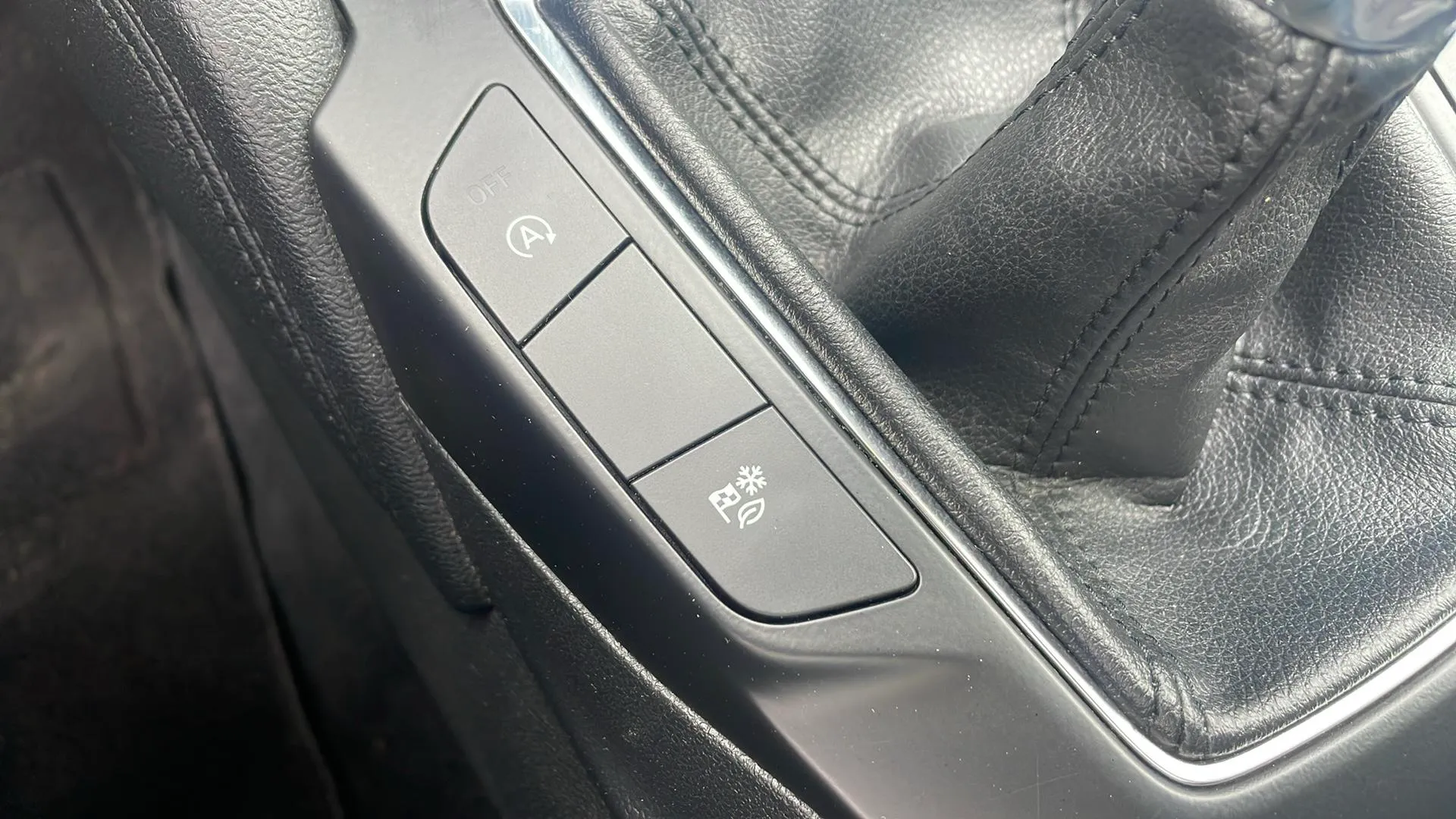Ford Kuga ST-Line 1.5T EcoBoost - foto 23