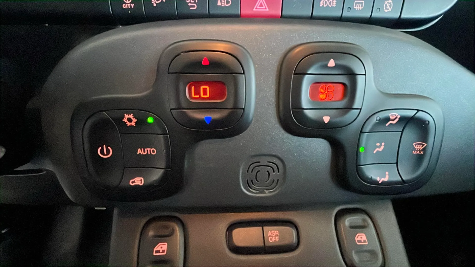 Fiat Panda Cross 1.0 Hybrid - foto 25