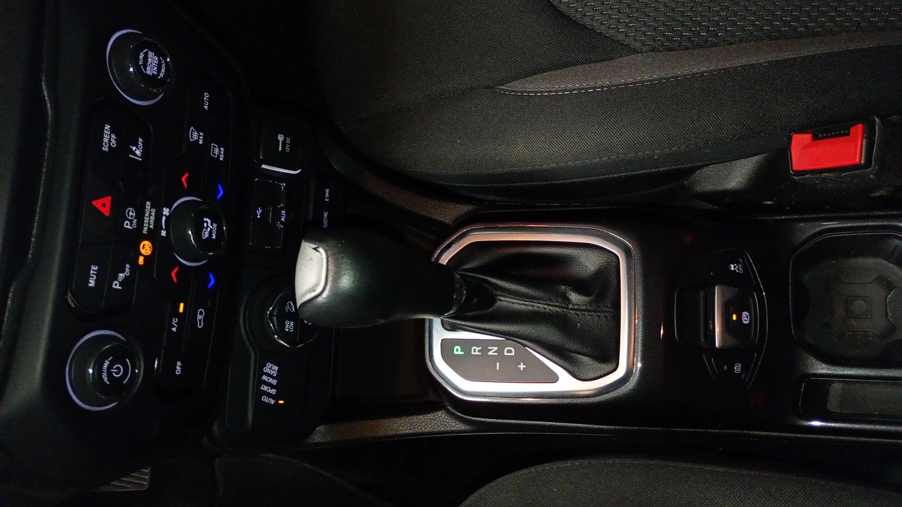 Jeep Renegade 4xe 1.3 PHEV Limited - foto 10