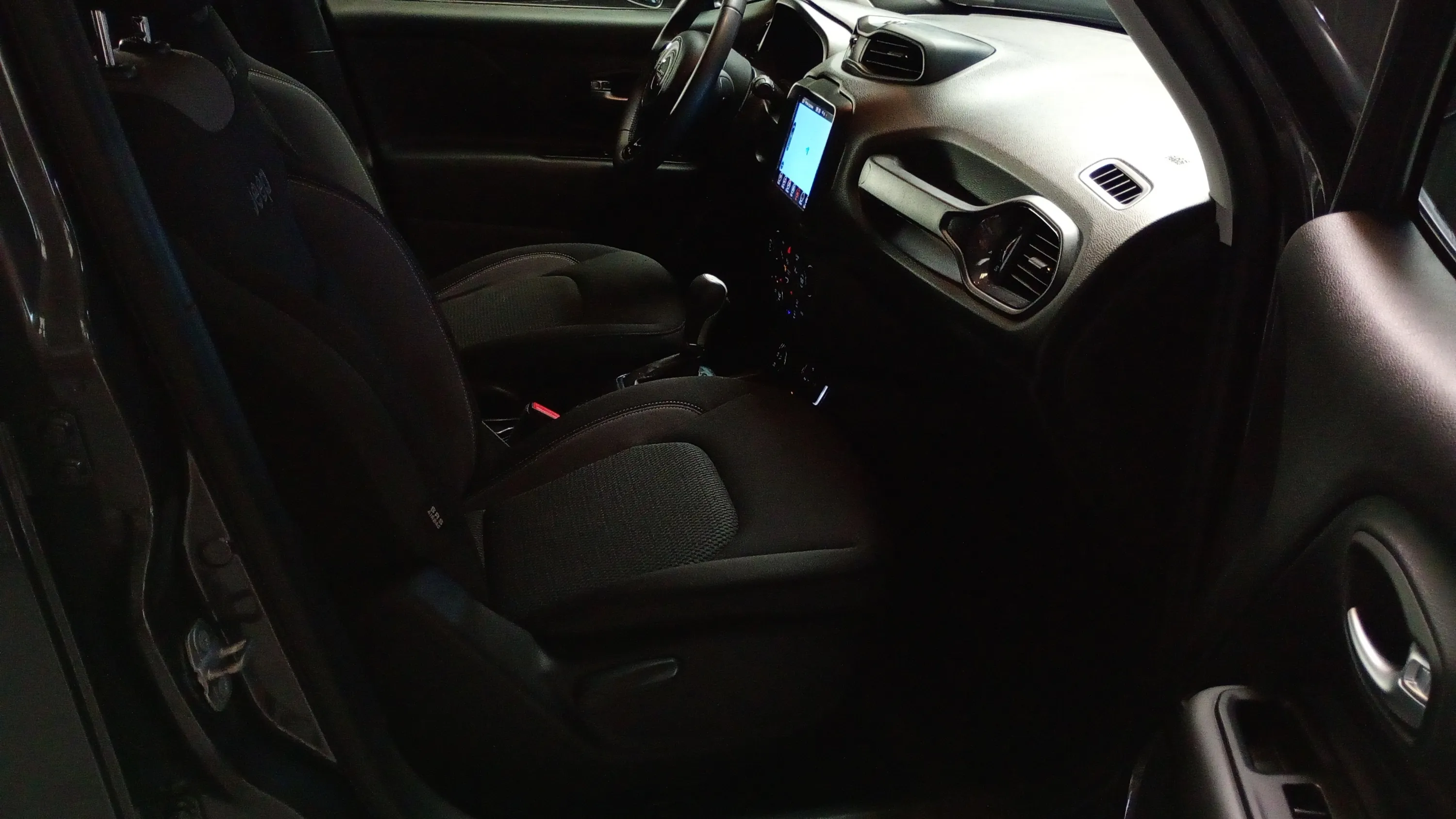 Jeep Renegade 4xe 1.3 PHEV Limited - foto 12