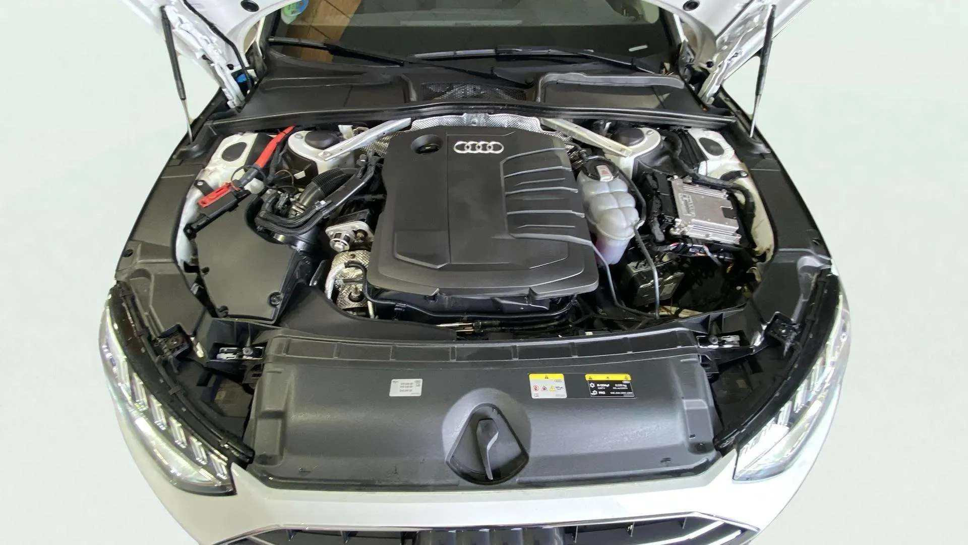 Audi A4 Advanced 35 TDI S tronic - foto 24