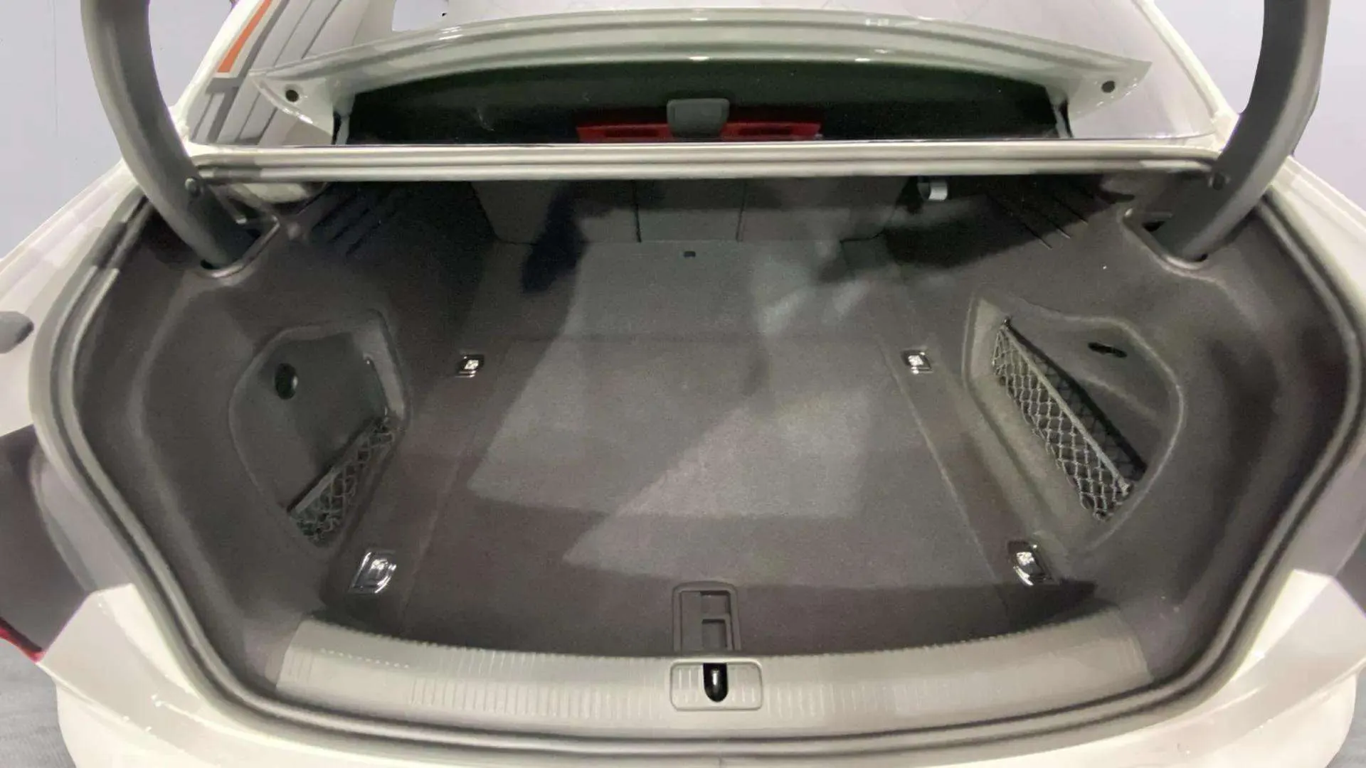 Audi A4 Advanced 35 TDI S tronic - foto 19