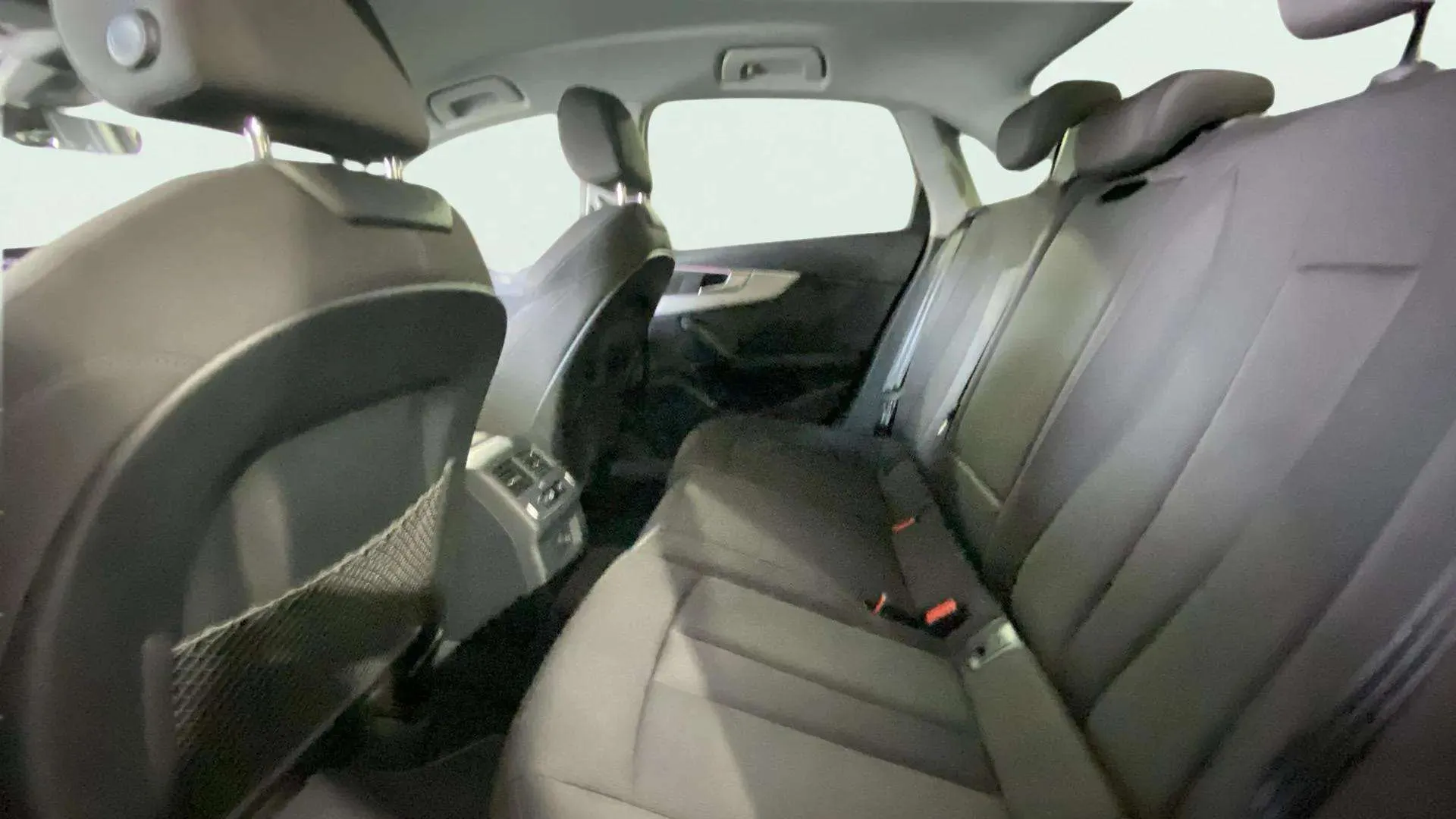 Audi A4 Advanced 35 TDI S tronic - foto 16