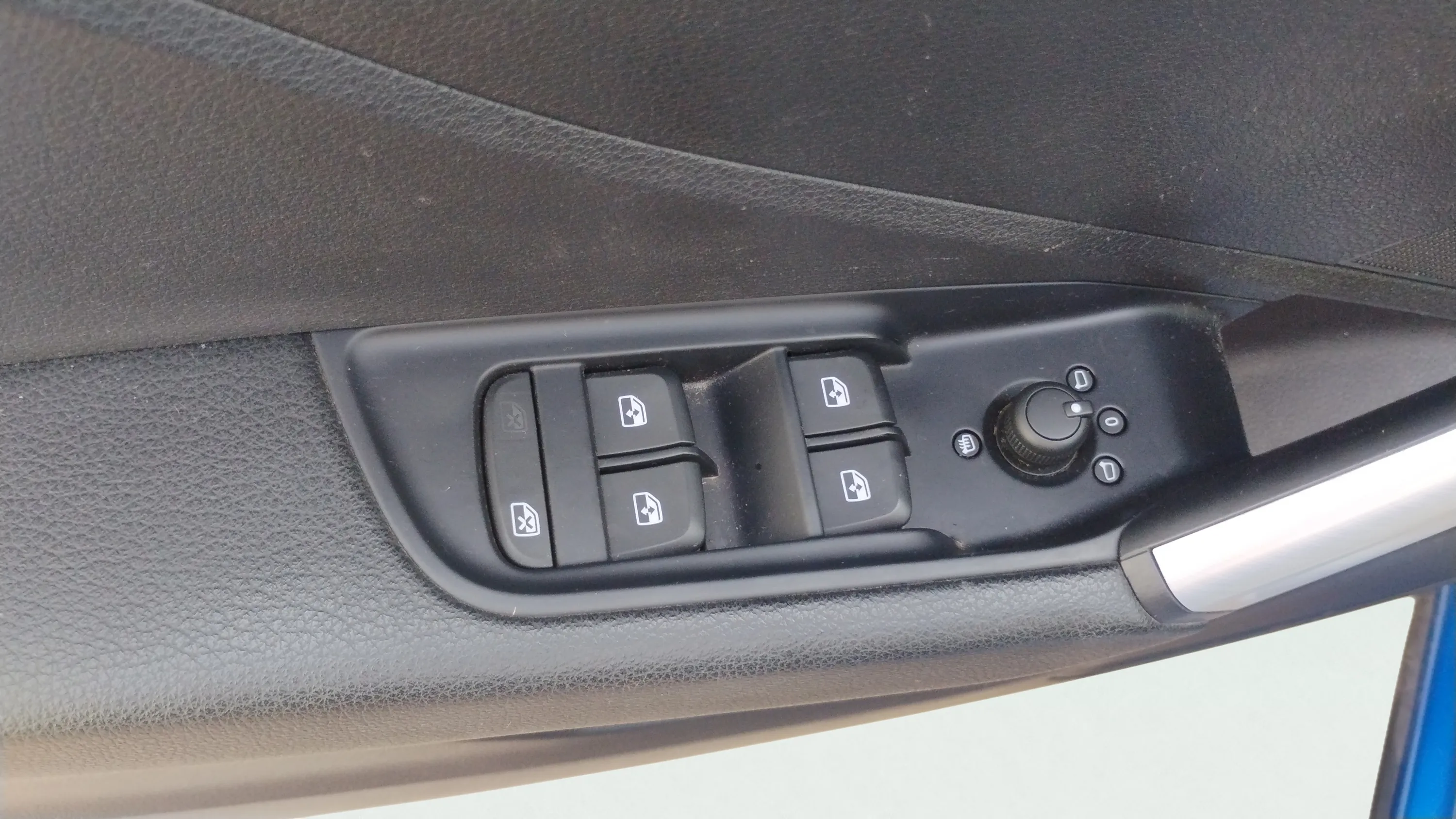 Audi Q2 Advanced 30 TFSI - foto 19