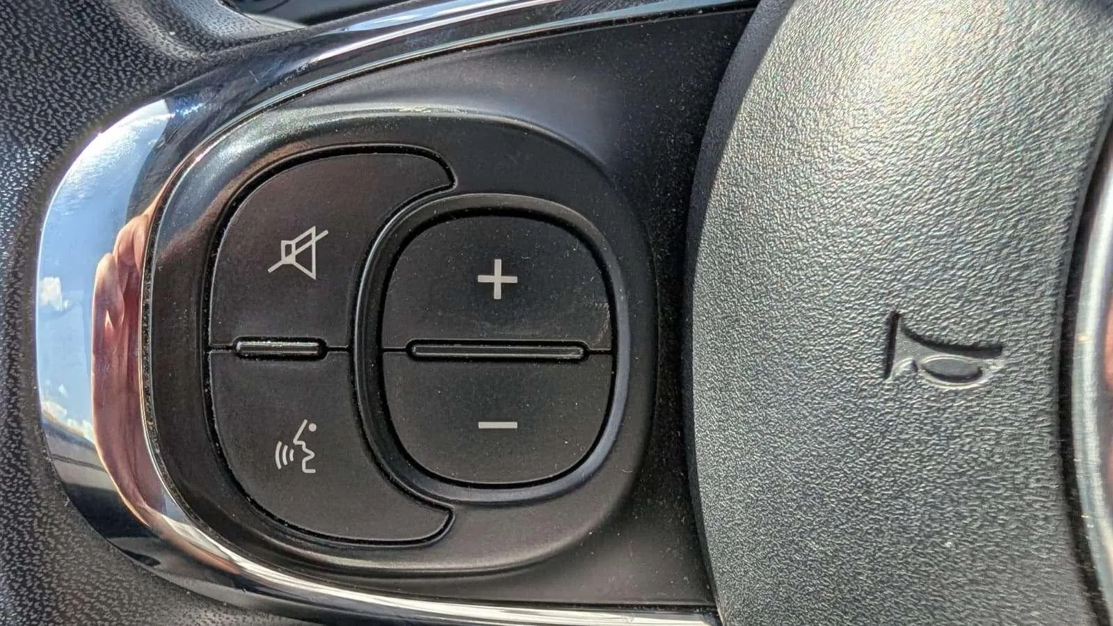 Fiat 500 Club 1.0 Hybrid - foto 10
