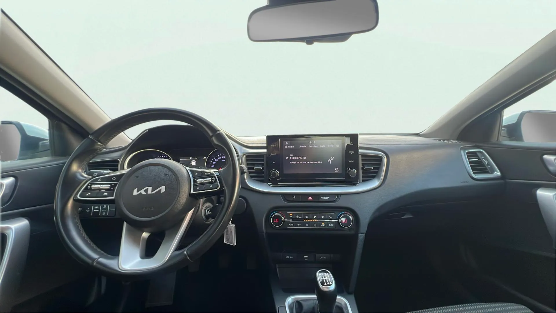 Kia Ceed 1.0 T-GDi Concept - foto 11