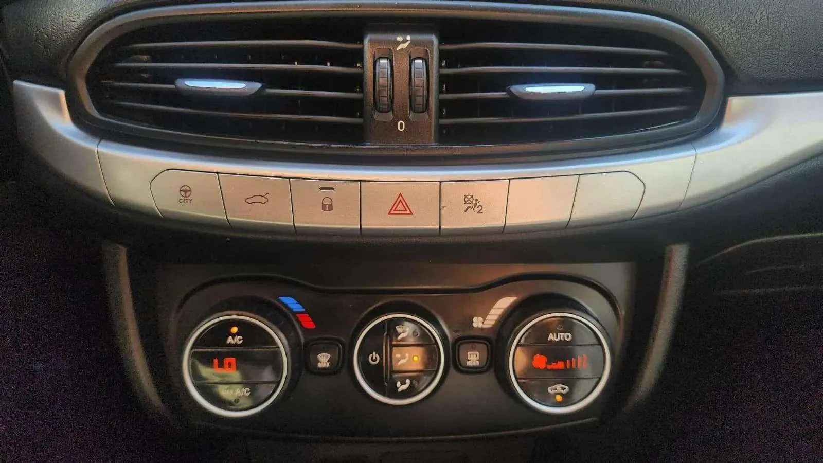 Fiat Tipo 1.4 16v Lounge gasolina - foto 17