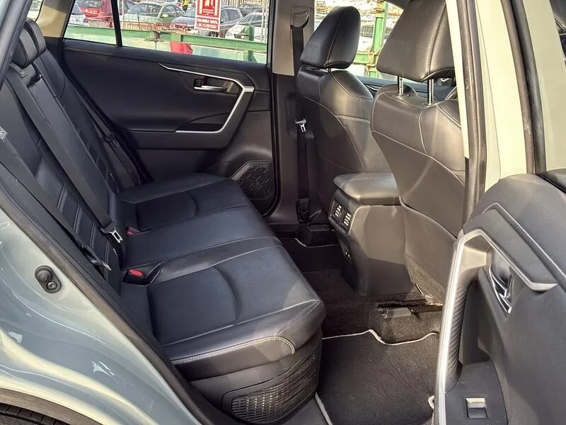 Toyota RAV4 2.5l 220H Advance Plus - foto 19
