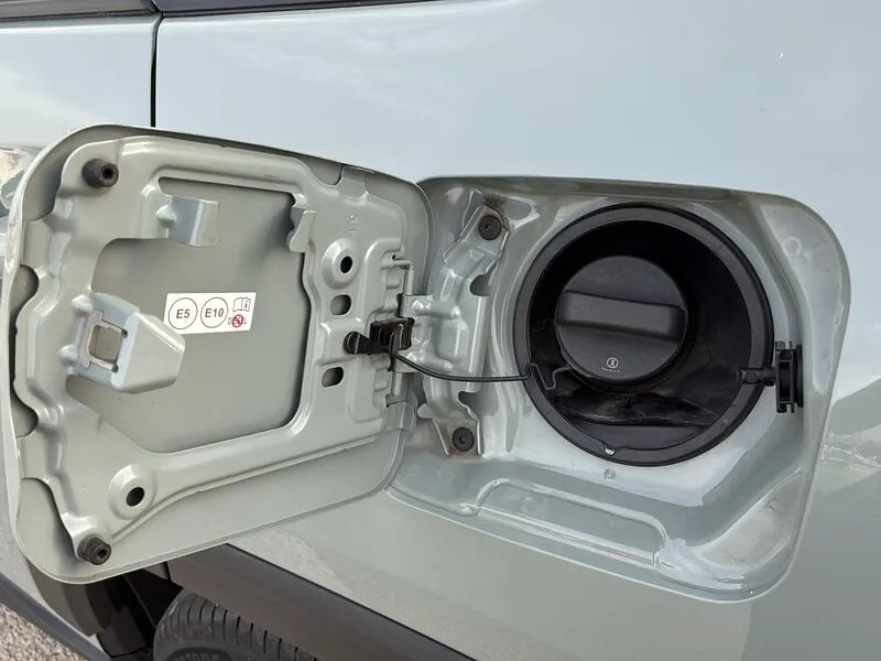 Toyota RAV4 2.5l 220H Advance Plus - foto 28