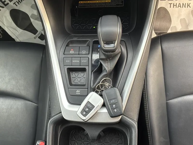 Toyota RAV4 2.5l 220H Advance Plus - foto 17