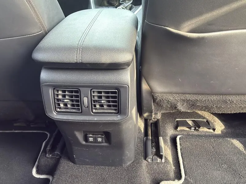 Toyota RAV4 2.5l 220H Advance Plus - foto 20