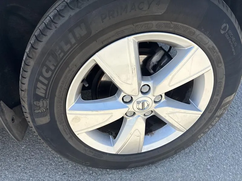 Volvo XC40 1.5 T2 Momentum Core - foto 12