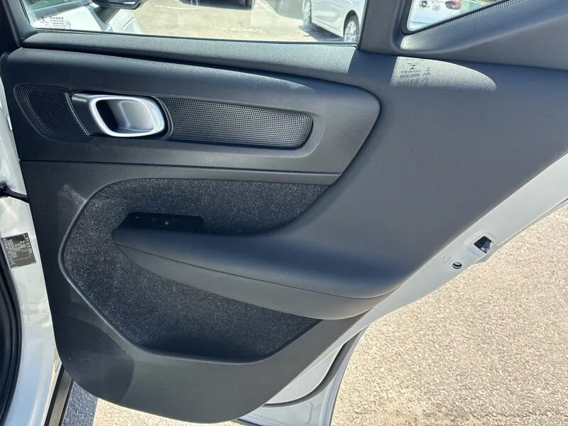 Volvo XC40 1.5 T2 Momentum Core - foto 23