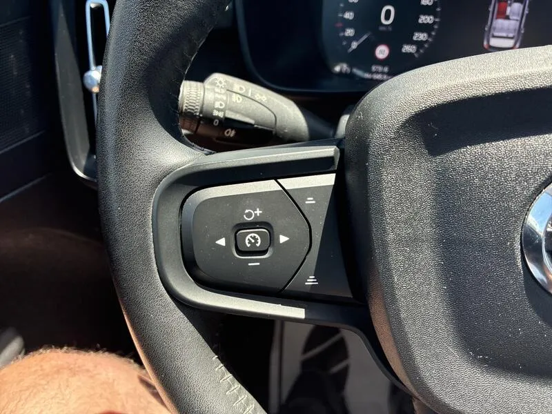 Volvo XC40 1.5 T2 Momentum Core - foto 31