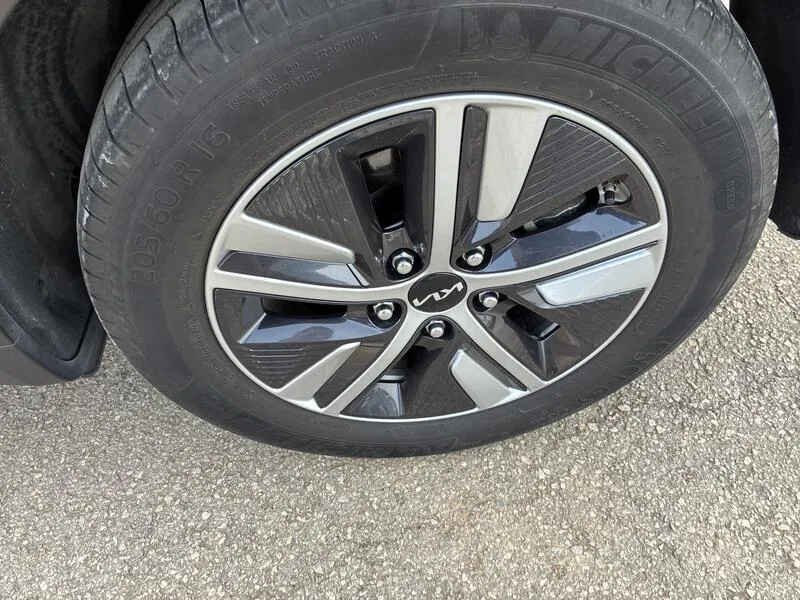 Kia Niro 1.6 GDi PHEV Emotion - foto 13