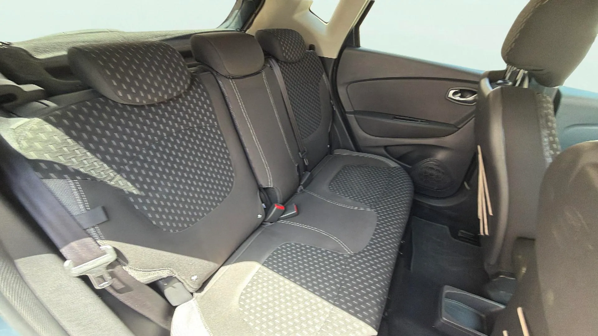 Renault Captur Limited TCe - foto 14