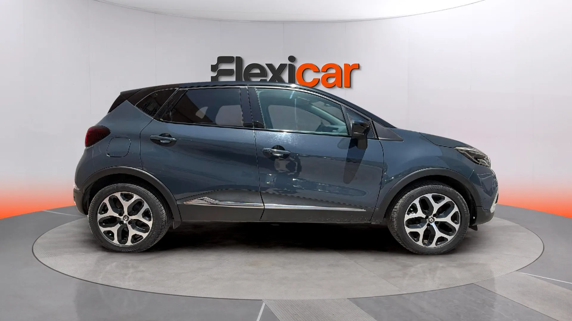 Renault Captur Limited TCe - foto 8