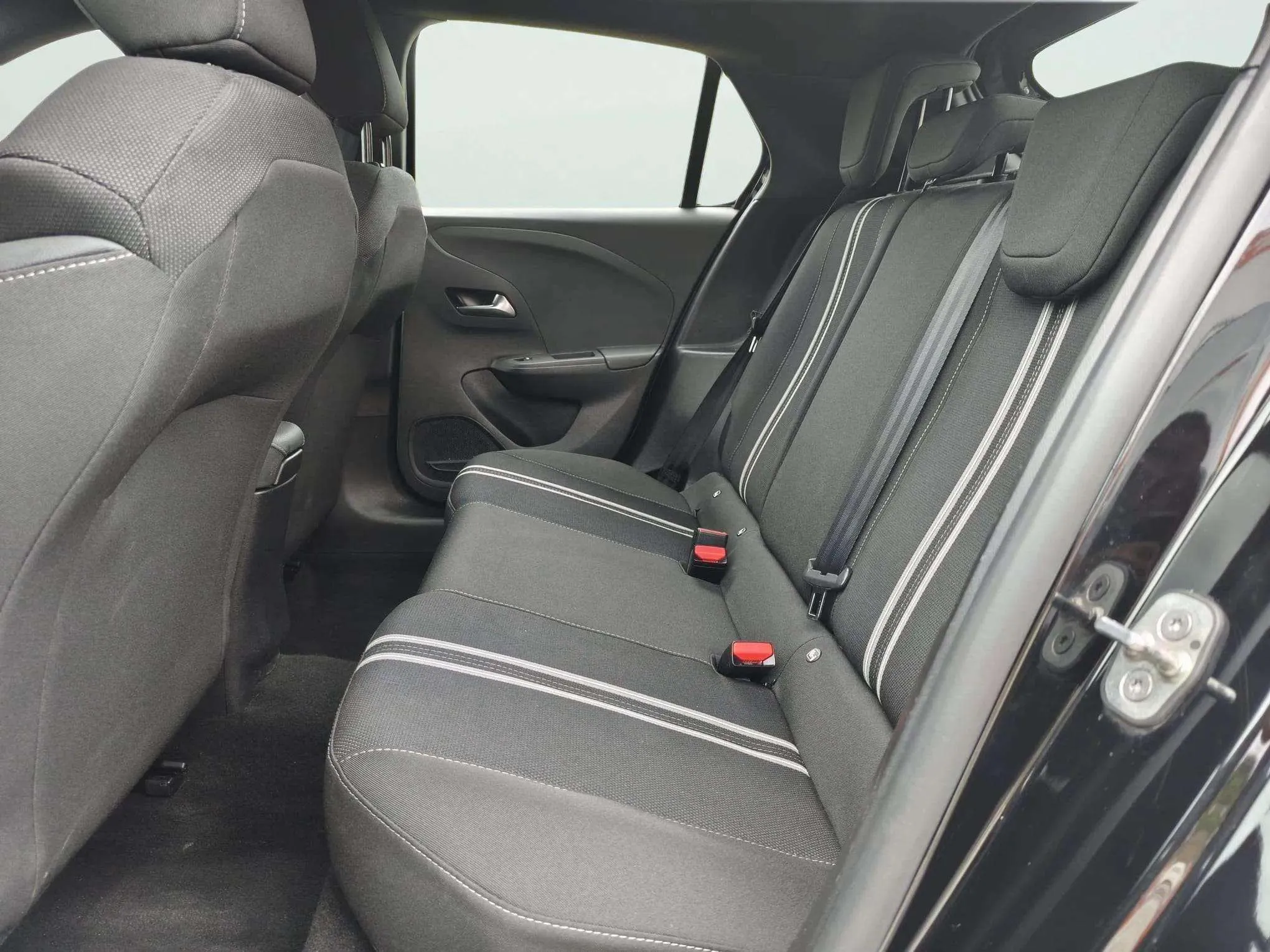 Opel Corsa 1.2T XHL Edition - foto 16