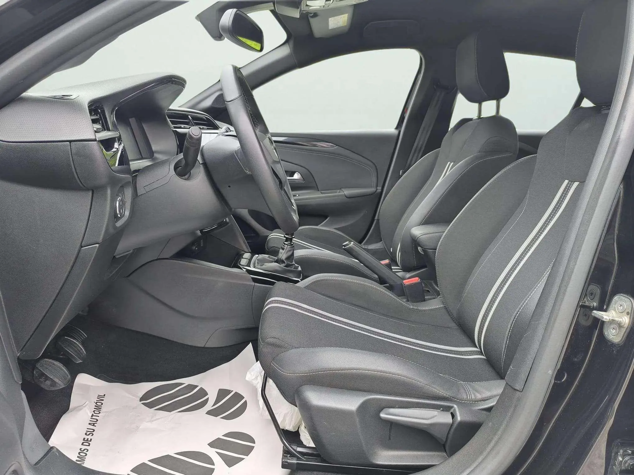 Opel Corsa 1.2T XHL Edition - foto 15