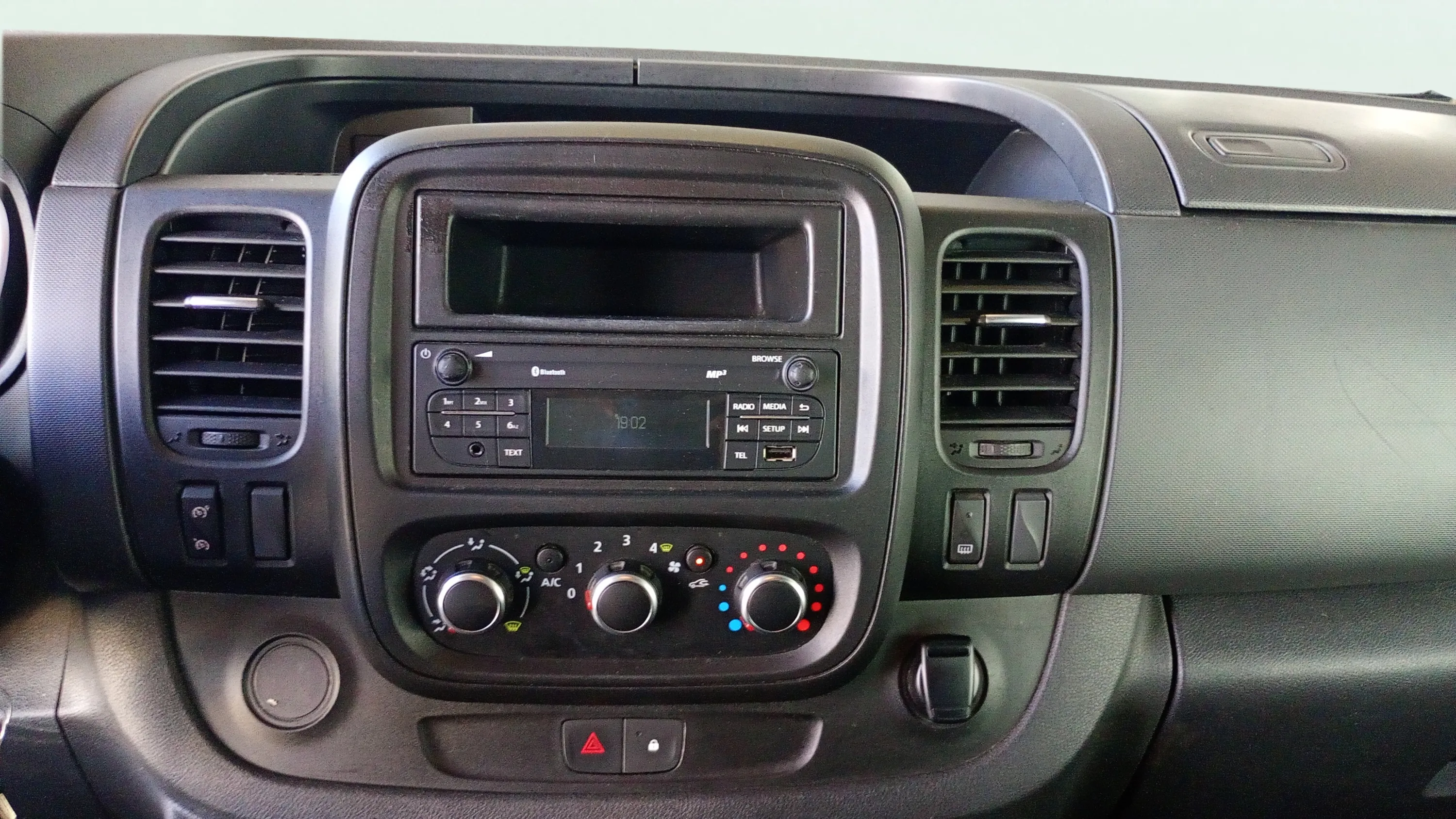 Nissan NV300 2.0dCi L1H1 Comfort Port+PIzq - foto 14
